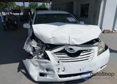 2007 Toyota Camry Ce z USA, uszkodzony, nr VIN 4T1BE46K77U728374